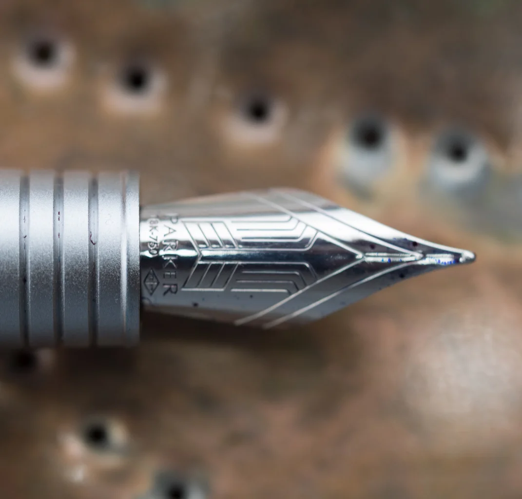 筆記具 The Parker Premier Collectio Parker Premier Deep Black Gold Trim Fountain Pen | Pen Heaven